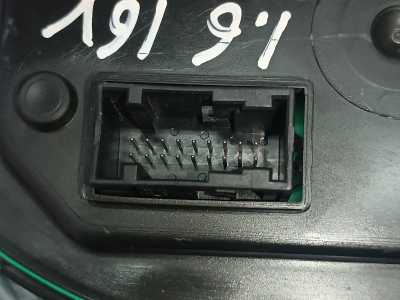 Recambio de cuadro instrumentos para peugeot 307 berlina (s2) xs referencia OEM IAM 9654485080 216775064 JOHNSON CONTROLS