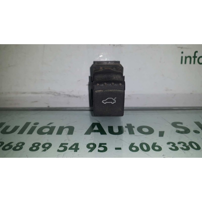 Recambio de interruptor para volkswagen passat berlina (3b3) comfortline referencia OEM IAM 1J0959831A  APERTURA MALETERO