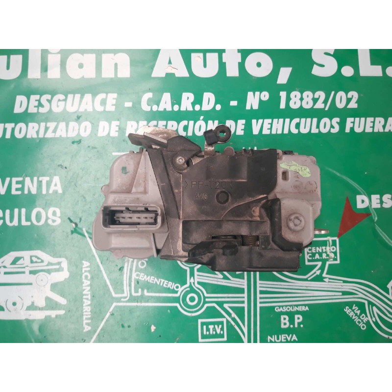 Recambio de cerradura puerta delantera izquierda para citroen xsara berlina referencia OEM IAM 6PINES 6 PINES GRIS