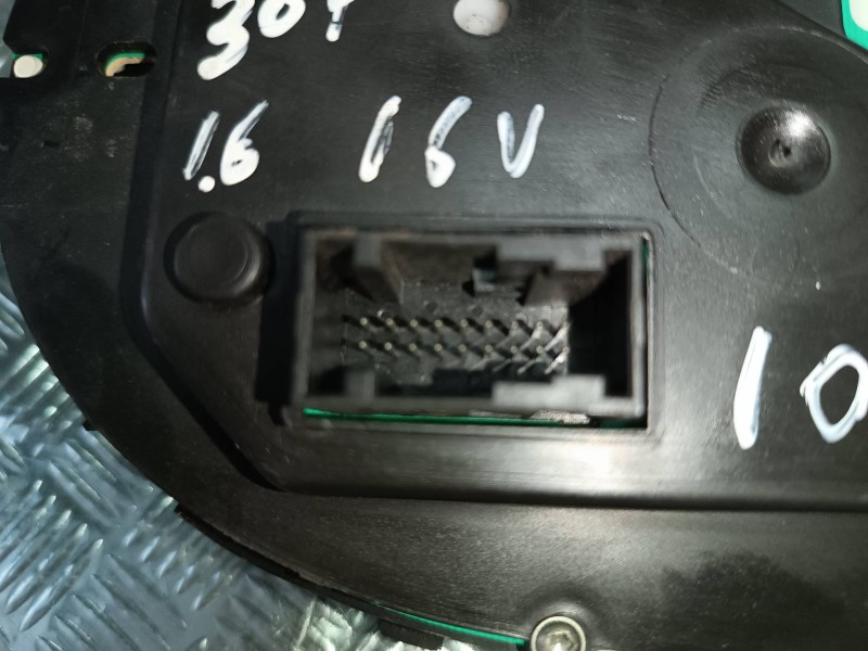 Recambio de cuadro instrumentos para peugeot 307 (s1) xr clim plus referencia OEM IAM 9647538280 216518625 JOHNSON CONTROLS