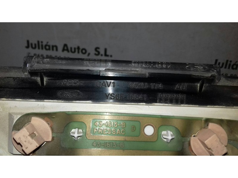 Recambio de cuadro instrumentos para ford fiesta berlina (dx) básico referencia OEM IAM YS6F10841 44ZU174AU VISTEON