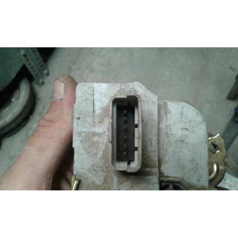 Recambio de cerradura puerta delantera izquierda para peugeot 307 (s1) xr referencia OEM IAM 6PINES 6 PINES GRIS