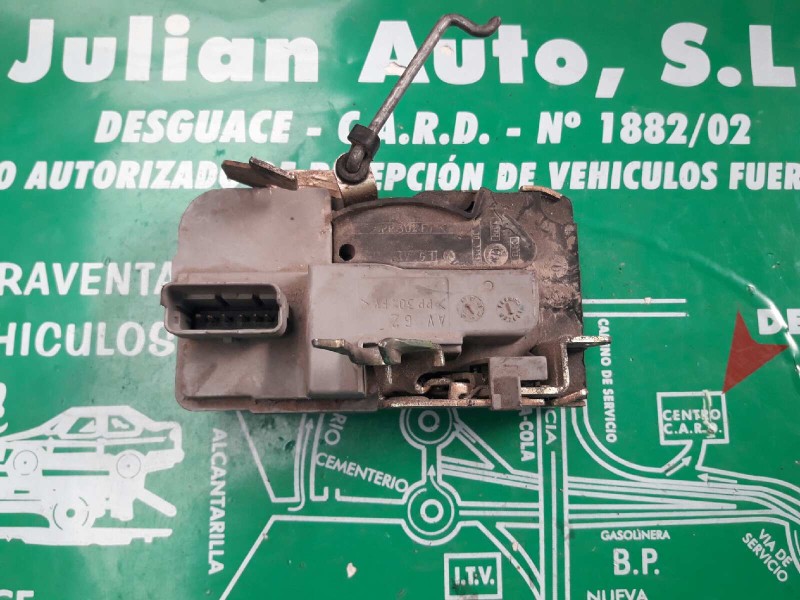 Recambio de cerradura puerta delantera izquierda para citroen xsara berlina 1.6 16v satisfaction referencia OEM IAM 6PINES 6 PIN