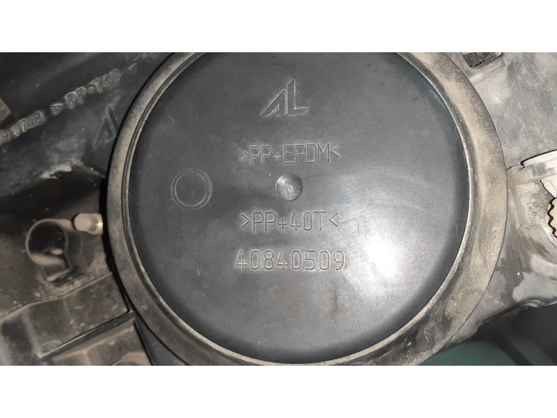 Recambio de faro izquierdo para citroen c2 furio referencia OEM IAM 41991748 40840509 