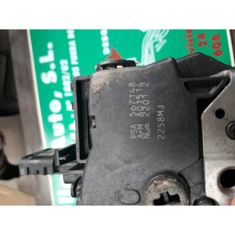 Recambio de cerradura puerta trasera izquierda para peugeot 308 sw confort referencia OEM IAM 567148 A01514 22012