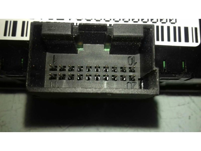 Recambio de interruptor para seat ibiza (6p1) reference referencia OEM IAM 6P0927137E  BOTON CIERRE , LUNA