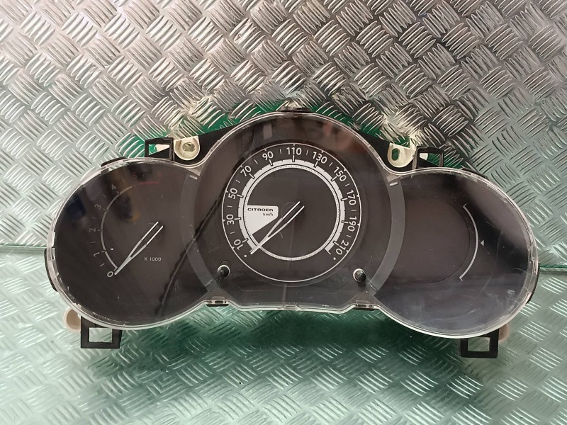Recambio de cuadro instrumentos para citroen c3 business referencia OEM IAM 98041181XT A2C53385740 VDO