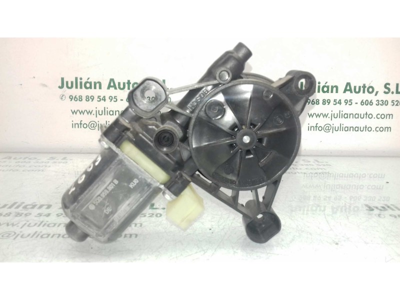 Recambio de motor elevalunas delantero izquierdo para seat leon (5f1) reference referencia OEM IAM 5Q0959801B 0130822717 BOSCH
