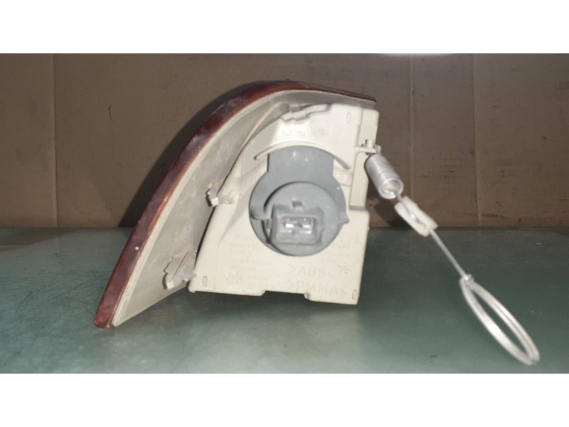 Recambio de piloto delantero izquierdo para fiat punto berl. (176) 55 s referencia OEM IAM 7732480  7732119