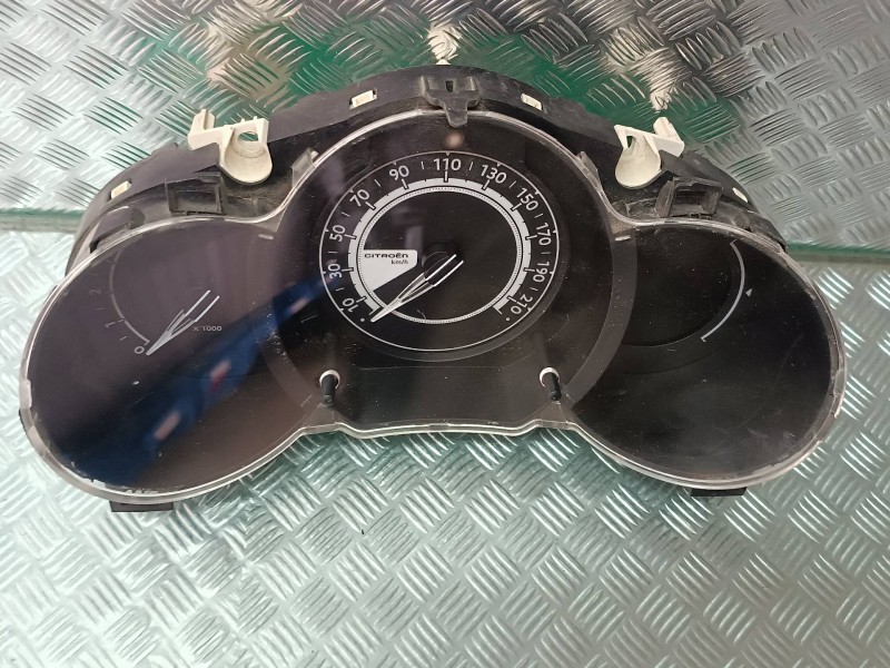 Recambio de cuadro instrumentos para citroen c3 business referencia OEM IAM 98041181XT A2C53385740 VDO