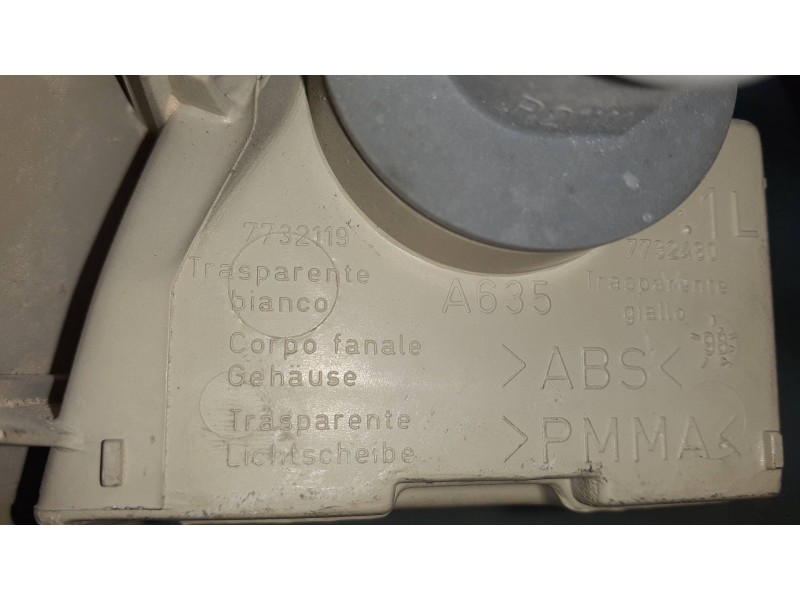 Recambio de piloto delantero izquierdo para fiat punto berl. (176) 55 s referencia OEM IAM 7732480  7732119