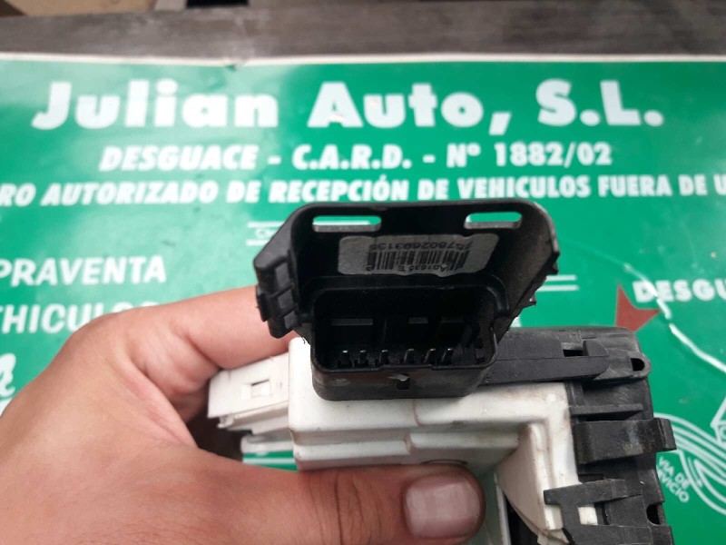 Recambio de cerradura puerta delantera derecha para peugeot 308 confort referencia OEM IAM 567147 A01545 4388A0176I8