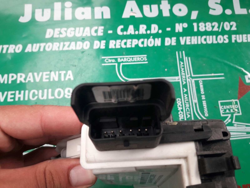 Recambio de cerradura puerta delantera derecha para citroen c5 berlina millenium referencia OEM IAM 732148 A04080 5140N1102I6