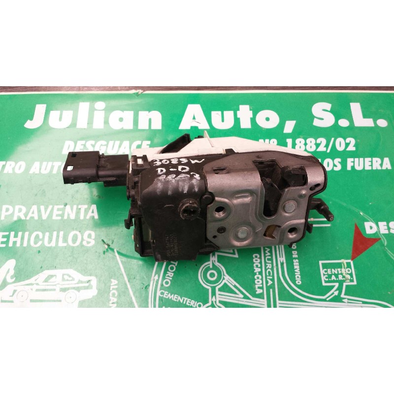 Recambio de cerradura puerta delantera derecha para peugeot 308 confort referencia OEM IAM 2288M030217 A01545 567147