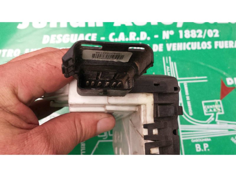 Recambio de cerradura puerta delantera derecha para peugeot 308 confort referencia OEM IAM 2288M030217 A01545 567147