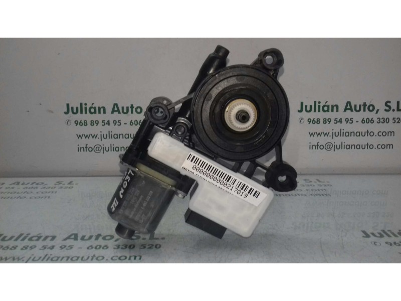Recambio de motor elevalunas trasero derecho para seat leon (5f1) reference referencia OEM IAM 5Q0959812A 0130822724 BOSCH