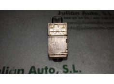 Recambio de mando elevalunas trasero derecho para hyundai santa fe (sm) 2.0 gls crdi 4x4 referencia OEM IAM 935753C010   2