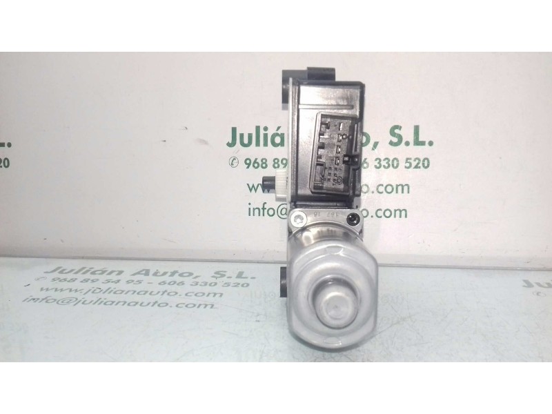 Recambio de motor elevalunas trasero derecho para seat leon (5f1) reference referencia OEM IAM 5Q0959812A 0130822724 BOSCH