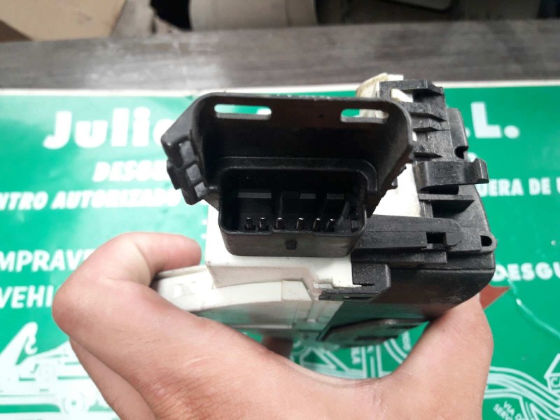 Recambio de cerradura puerta delantera izquierda para peugeot 308 sw confort referencia OEM IAM 567148 A01514 2308N1318J7