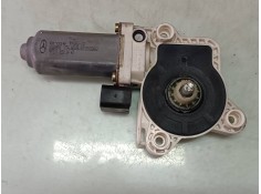 Recambio de motor elevalunas trasero derecho para mercedes-benz clase e (w211) berlina 5.0 v8 24v cat referencia OEM IAM A211820