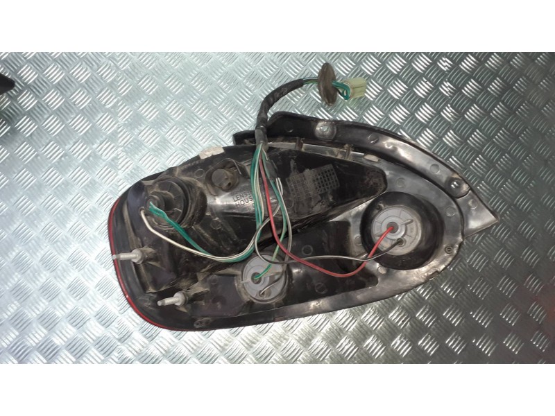 Recambio de piloto trasero derecho para daewoo matiz cd referencia OEM IAM 012221905RR  082221905RB