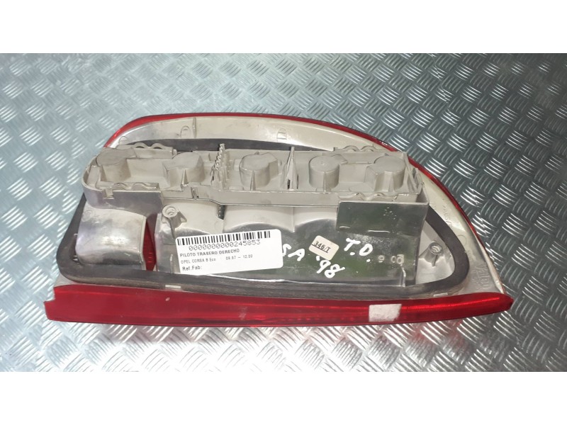 Recambio de piloto trasero derecho para opel corsa b eco referencia OEM IAM   
