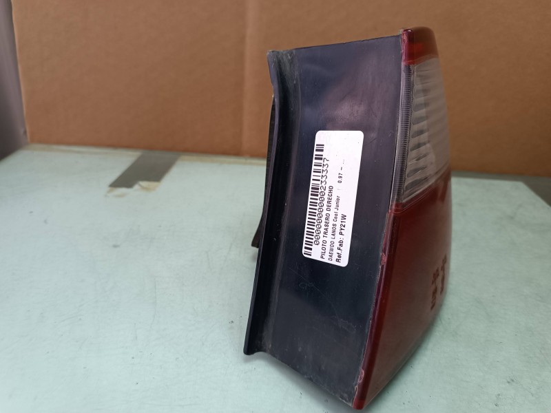 Recambio de piloto trasero derecho para daewoo lanos cool junior referencia OEM IAM PY21W  