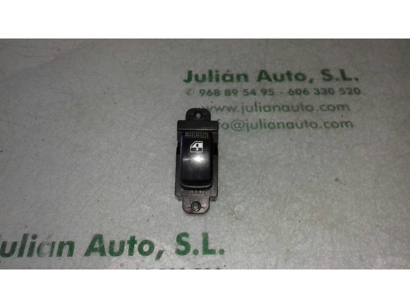 Recambio de mando elevalunas delantero derecho para kia rio 1.4 active referencia OEM IAM 935811G000 621W03620 