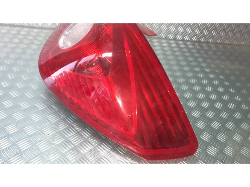 Recambio de piloto trasero derecho para opel corsa d cmon referencia OEM IAM 93189091 89316585A 89037822