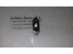 Recambio de mando elevalunas delantero derecho para kia cerato 1.5 lx crdi familiar (5-ptas.) referencia OEM IAM 41224 935782000