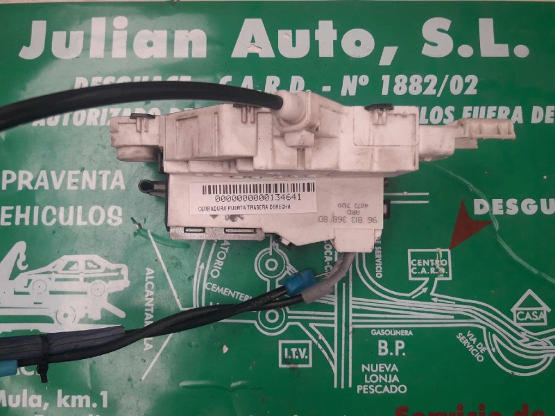 Recambio de cerradura puerta trasera derecha para citroen c4 berlina exclusive referencia OEM IAM 9681336880 40727120 