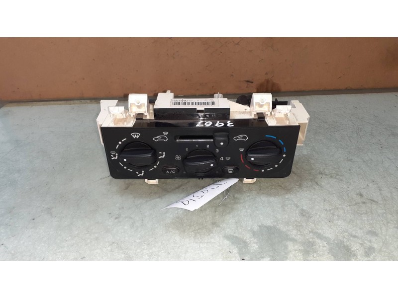 Recambio de mando calefaccion / aire acondicionado para citroen c2 furio referencia OEM IAM F664479W 69300002 