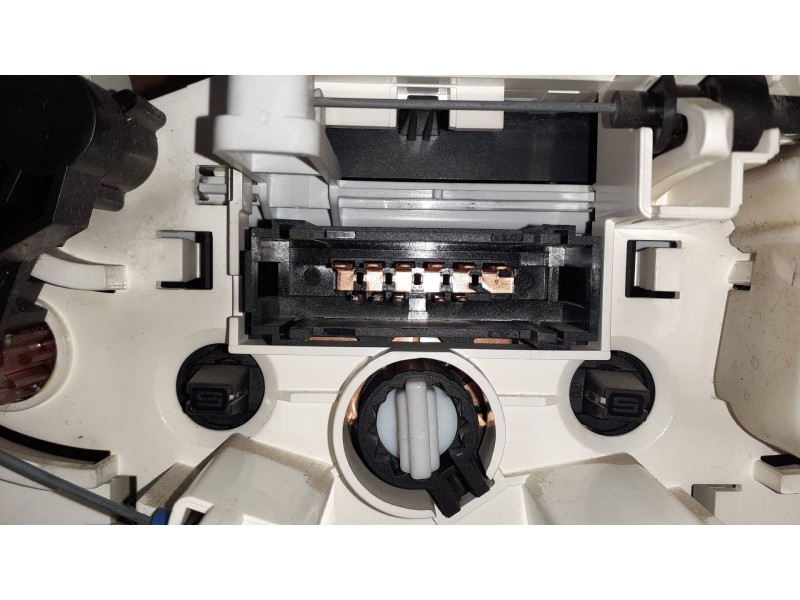 Recambio de mando calefaccion / aire acondicionado para citroen c2 furio referencia OEM IAM F664479W 69300002 