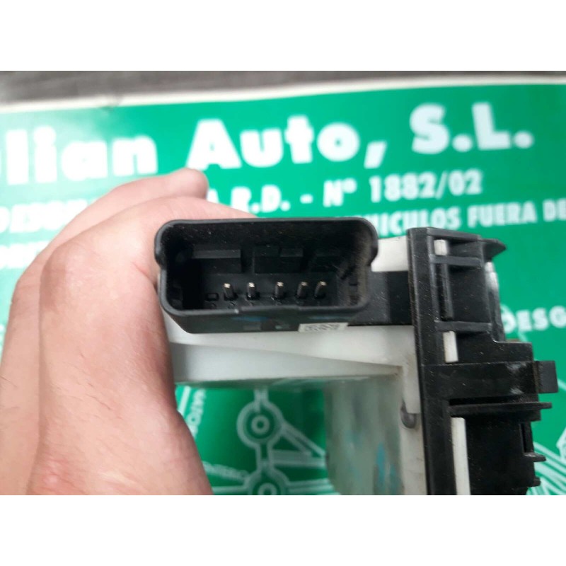 Recambio de cerradura puerta delantera derecha para peugeot 208 access referencia OEM IAM 9688079980 40647192R 