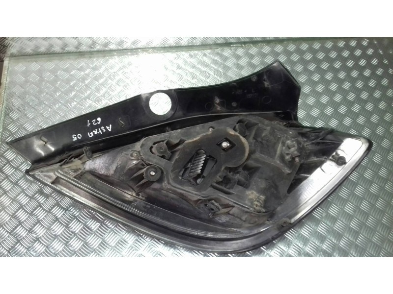 Recambio de piloto trasero izquierdo para opel astra h berlina enjoy referencia OEM IAM 24451835 15971700 00865301
