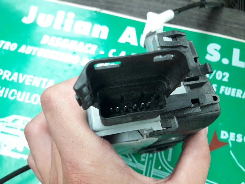 Recambio de cerradura puerta trasera izquierda para citroen c5 berlina millenium referencia OEM IAM 732154 A04078 2150N0516J7