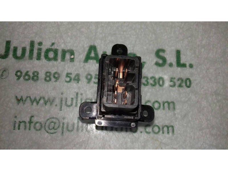 Recambio de mando elevalunas delantero derecho para kia soul burner referencia OEM IAM 4885201110  