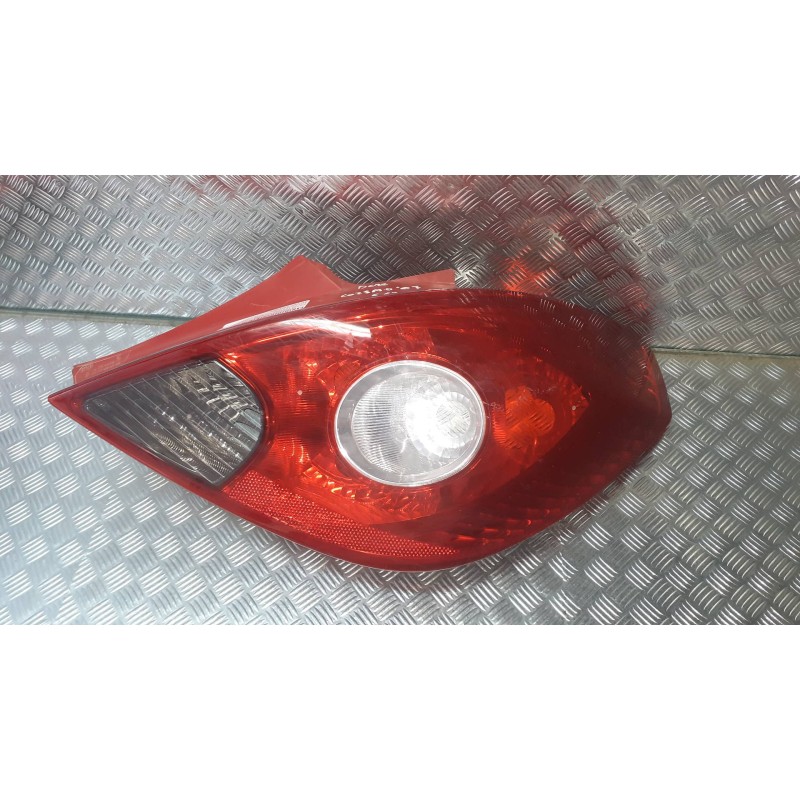 Recambio de piloto trasero derecho para opel corsa d cosmo referencia OEM IAM 89037822 89038961A 13186351