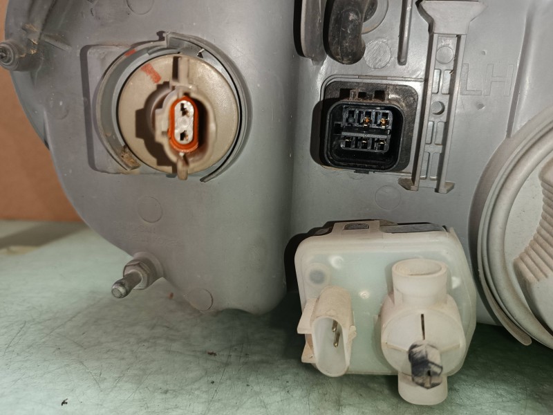 Recambio de faro derecho para daewoo lanos cool junior referencia OEM IAM 02A011A  