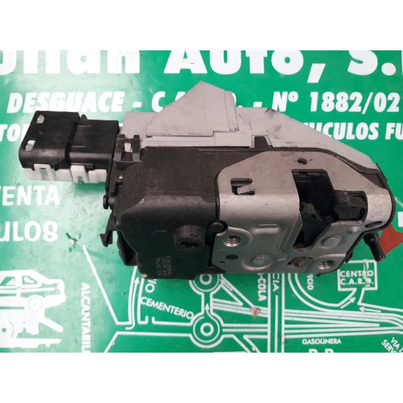 Recambio de cerradura puerta trasera derecha para peugeot 308 sw confort referencia OEM IAM 567164 A01521 1308A019518