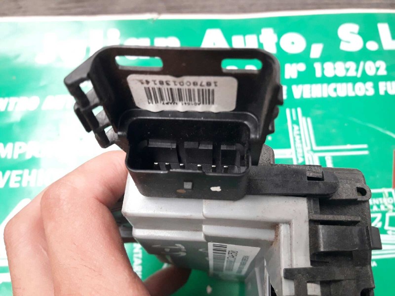 Recambio de cerradura puerta trasera derecha para peugeot 308 sw confort referencia OEM IAM 567164 A01521 1308A019518