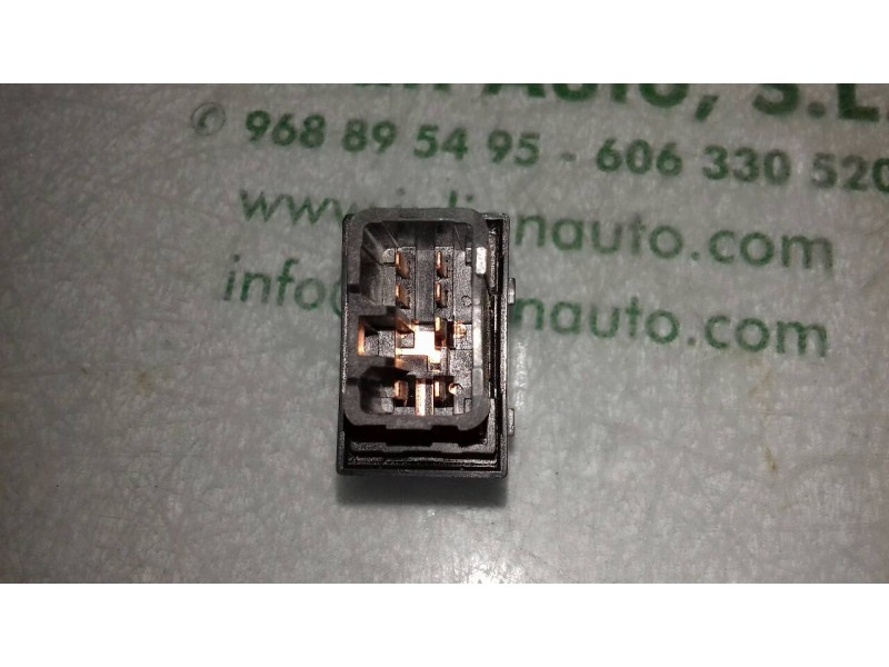 Recambio de mando elevalunas delantero derecho para hyundai getz (tb) 1.5 crdi referencia OEM IAM   