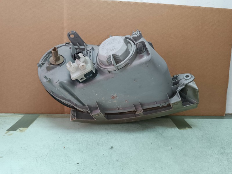 Recambio de faro derecho para daewoo lanos cool junior referencia OEM IAM 02A011A  