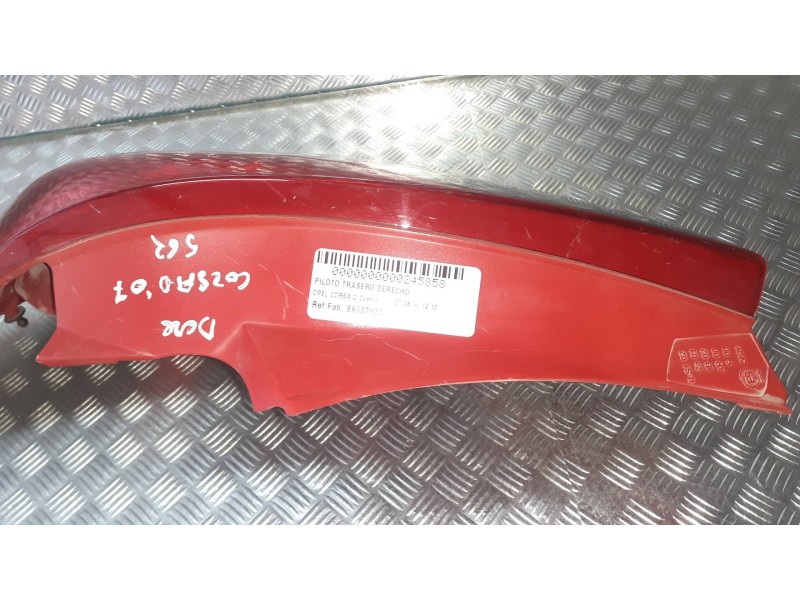 Recambio de piloto trasero derecho para opel corsa d cosmo referencia OEM IAM 89037822 89038961A 13186351