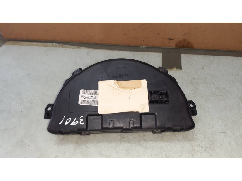 Recambio de cuadro instrumentos para citroen c2 furio referencia OEM IAM P9660225780  