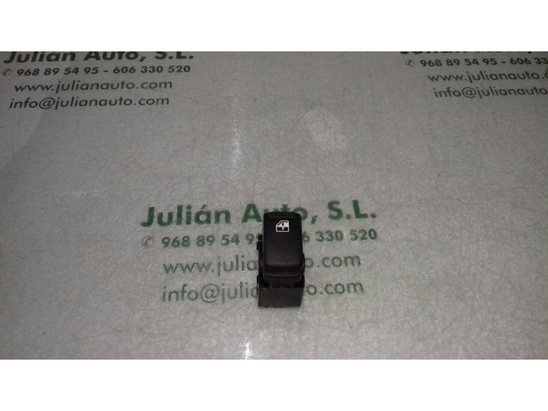 Recambio de mando elevalunas trasero derecho para hyundai getz (tb) 1.5 crdi referencia OEM IAM   