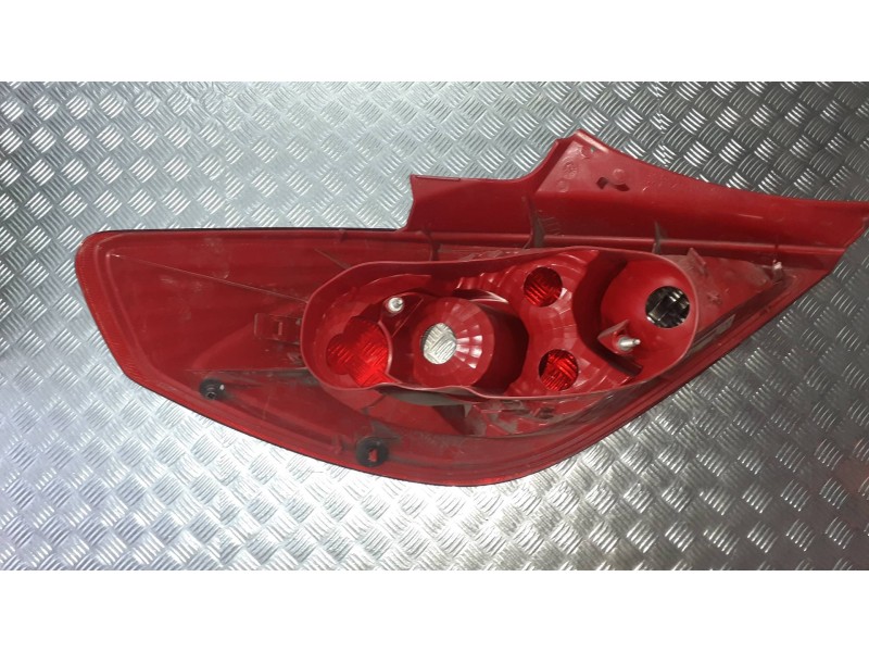Recambio de piloto trasero derecho para opel corsa d cosmo referencia OEM IAM 89037822 89038961A 13186351