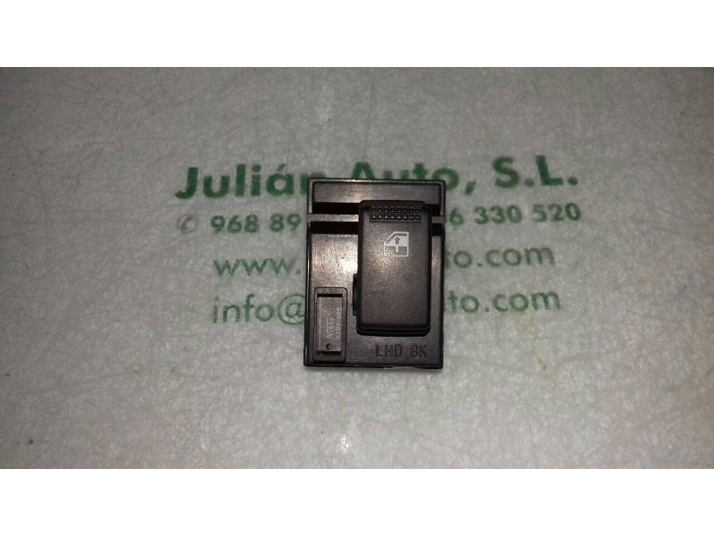 Recambio de mando elevalunas delantero derecho para hyundai coupe (gk) 1.6 fx referencia OEM IAM   