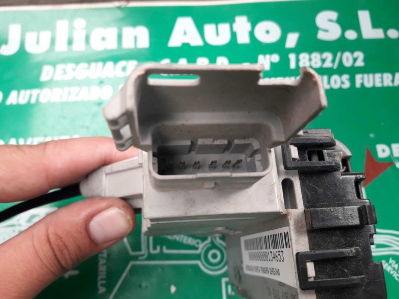 Recambio de cerradura puerta trasera derecha para citroen c4 berlina exclusive referencia OEM IAM 9681337080 40727122 6 PINES EN