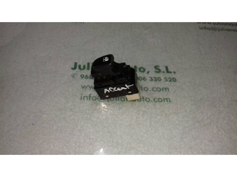 Recambio de mando elevalunas trasero derecho para hyundai accent (lc) gls referencia OEM IAM 621W04620  